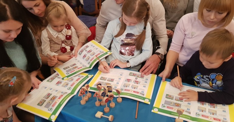 Молодые родители – за безопасность на дорогах